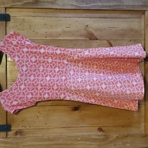 Cute short sleeve dress.